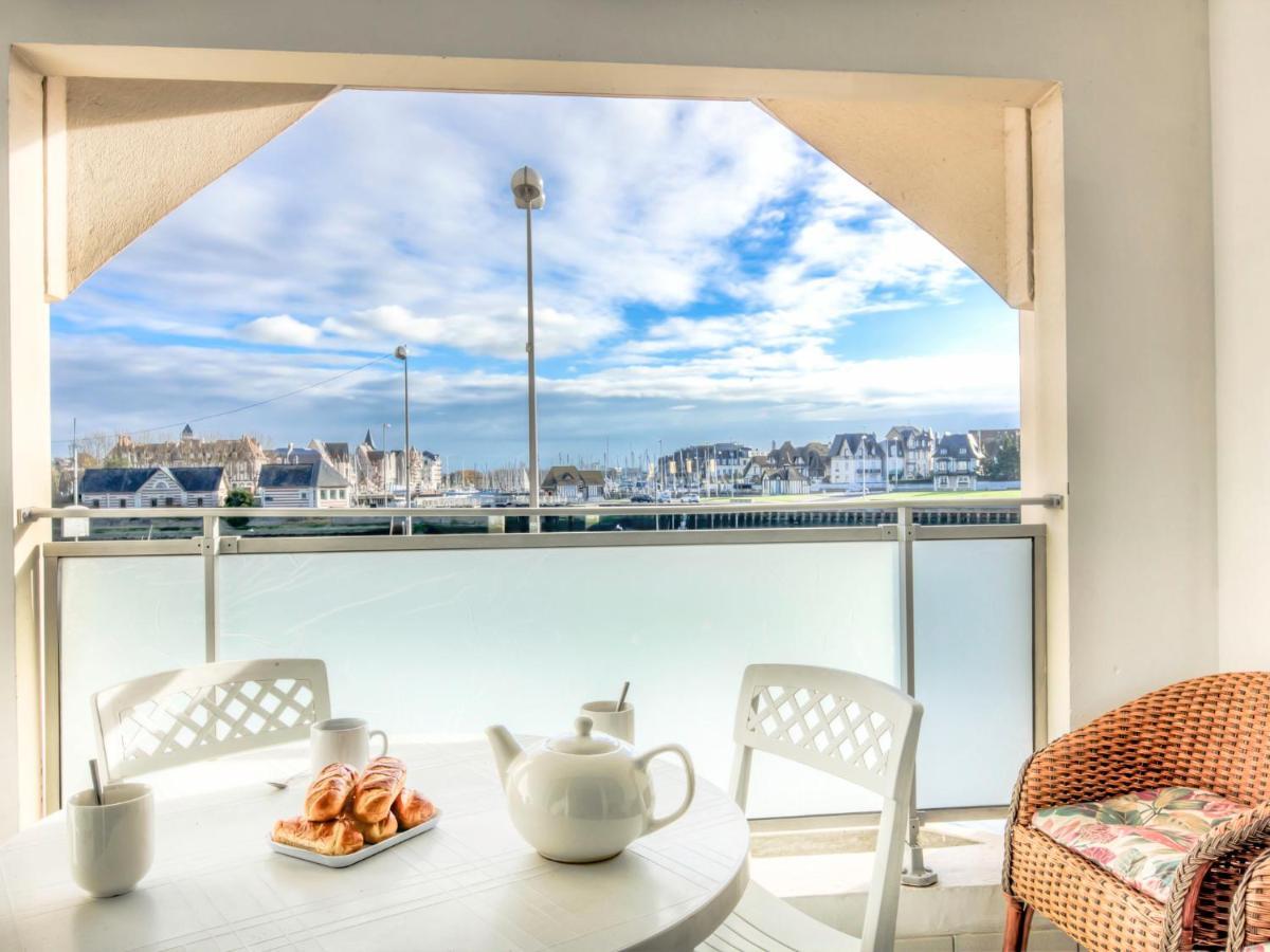 Apartment Le Beach By Interhome Трувиль-сюр-Мер Экстерьер фото